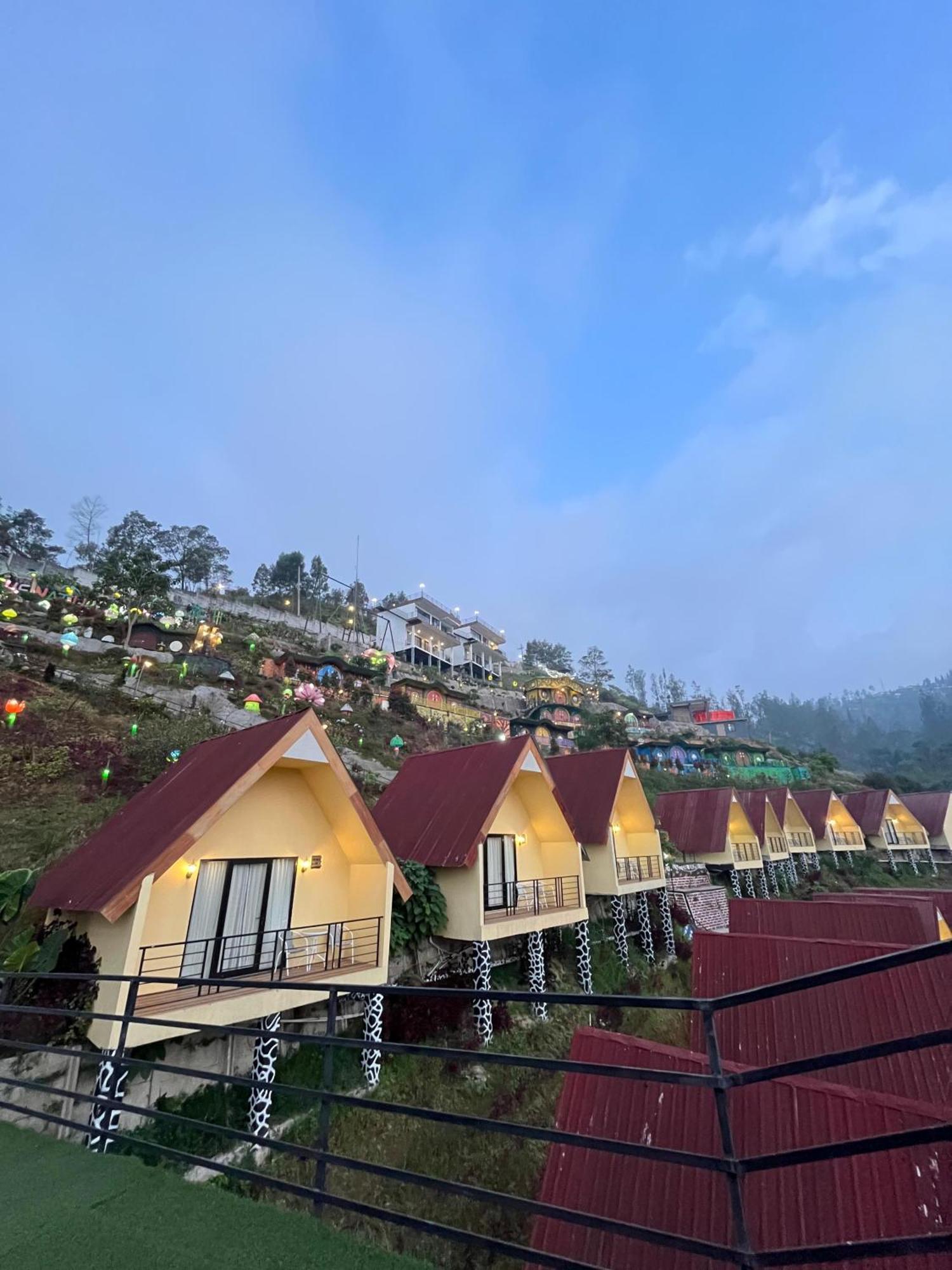 Hotel Nature Bromo And Resort Пасуруан Екстер'єр фото